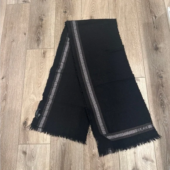 Gucci Black Scarf with Gray Stripe Detail - Picture 7 of 12